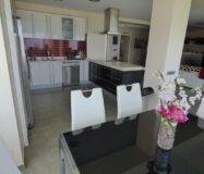 Дом в San Juan Playa с видом на море, 200 кв.м, 4 комнаты