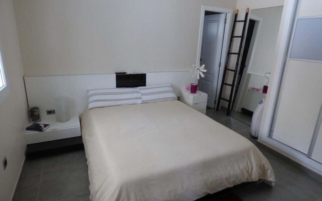 Дом в San Juan Playa с видом на море, 200 кв.м, 4 комнаты