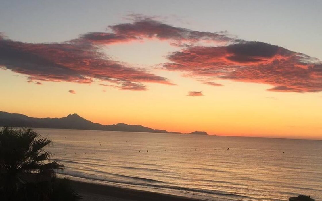 Дом в San Juan Playa с видом на море, 200 кв.м, 4 комнаты