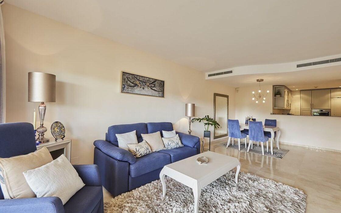 Апартаменты 3 комнаты в Марбелье с террасой 127 кв.м