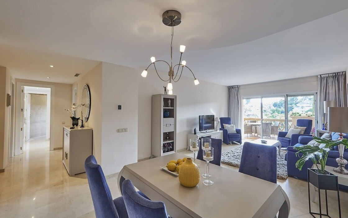 Апартаменты 3 комнаты в Марбелье с террасой 127 кв.м