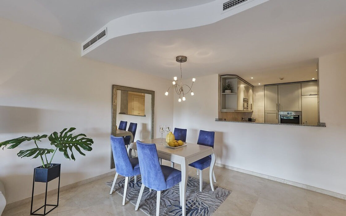 Апартаменты 3 комнаты в Марбелье с террасой 127 кв.м