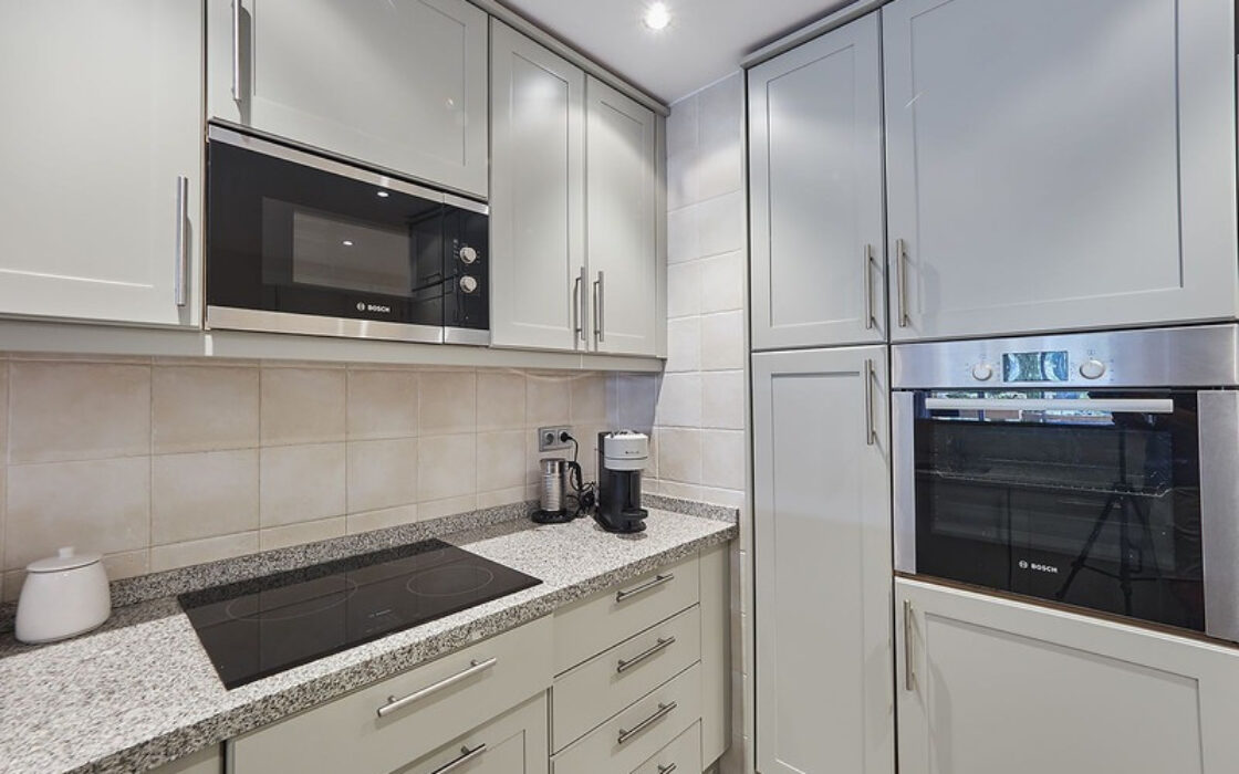 Апартаменты 3 комнаты в Марбелье с террасой 127 кв.м