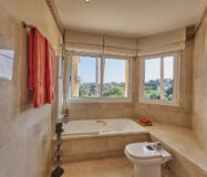 Апартаменты 3 комнаты в Марбелье с террасой 127 кв.м