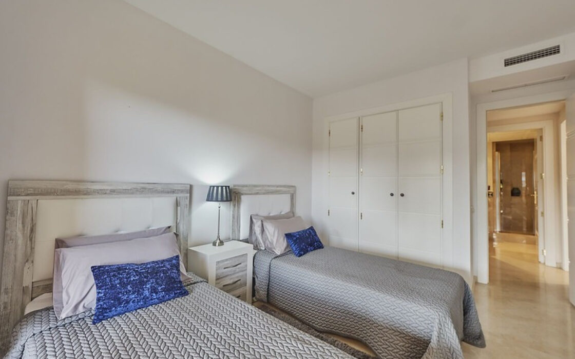 Апартаменты 3 комнаты в Марбелье с террасой 127 кв.м