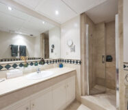 Апартаменты 3 комнаты в Марбелье с террасой 127 кв.м