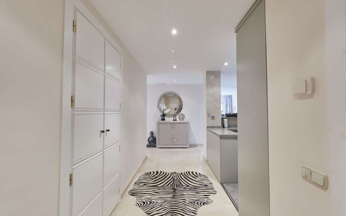 Апартаменты 3 комнаты в Марбелье с террасой 127 кв.м