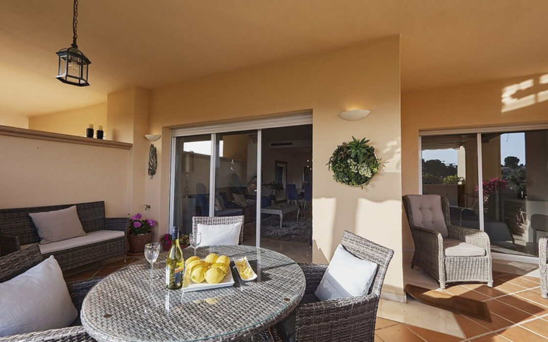 Апартаменты 3 комнаты в Марбелье с террасой 127 кв.м