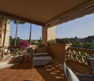 Апартаменты 3 комнаты в Марбелье с террасой 127 кв.м