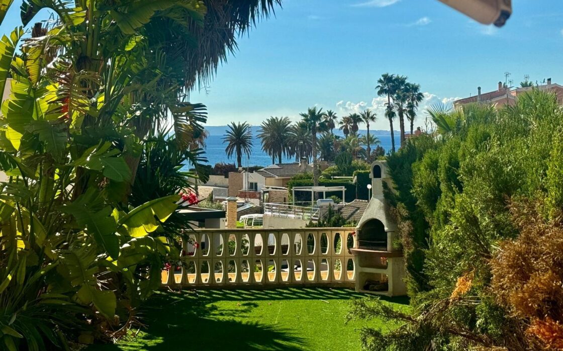 Будинок в San Juan Playa 301 кв.м з видом на море