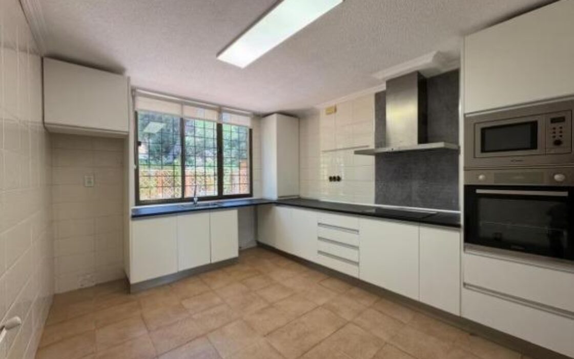 Будинок в San Juan Playa 301 кв.м з видом на море