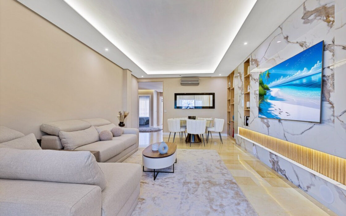 Апартаменти 3+2 в Золотій милі з терасою 135 кв.м