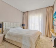 Апартаменти 3+2 в Золотій милі з терасою 135 кв.м