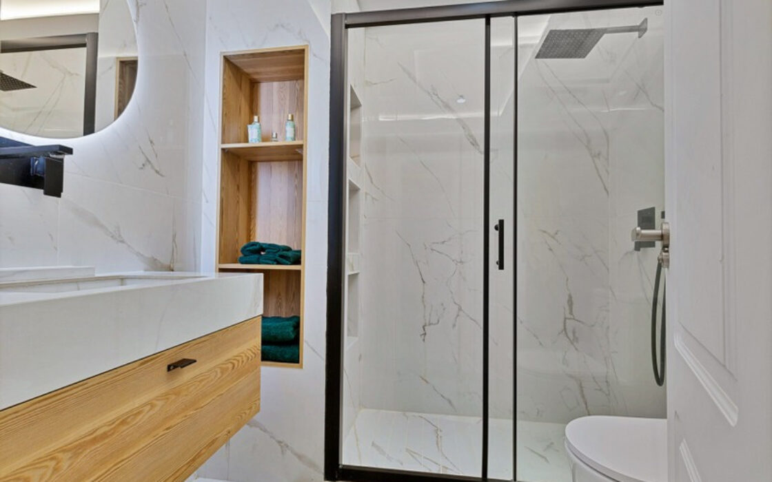 Апартаменти 3+2 в Золотій милі з терасою 135 кв.м