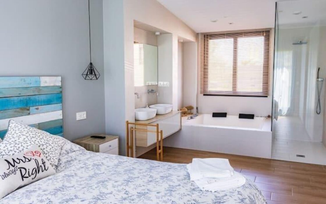 Вилла в Хихоне 140 кв.м с террасой у моря, 5 комнат