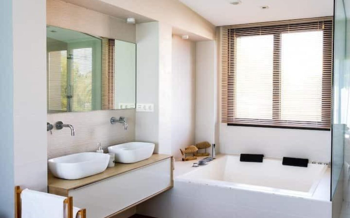 Вилла в Хихоне 140 кв.м с террасой у моря, 5 комнат