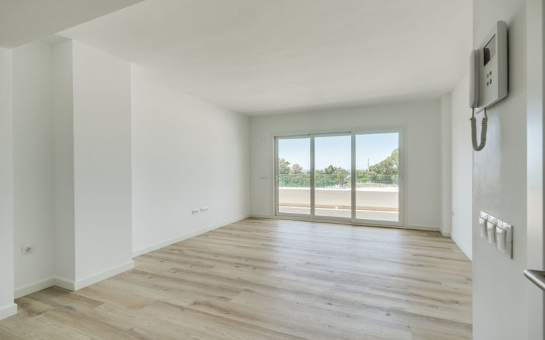 Апартаменти 80 кв.м з терасою в Нуева Андалусія