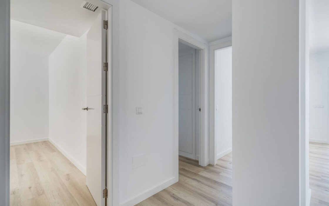 Апартаменти 80 кв.м з терасою в Нуева Андалусія