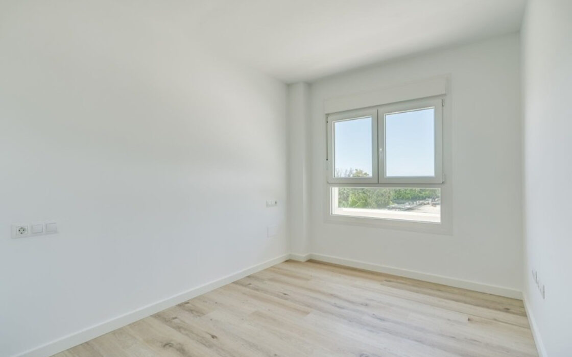 Апартаменти 80 кв.м з терасою в Нуева Андалусія