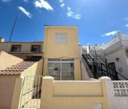 Дом в Торревьехе у моря 71 кв.м 3 комнаты 2001 года