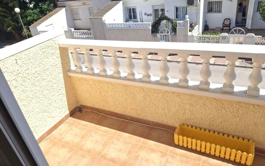 Дом в Торревьехе у моря 71 кв.м 3 комнаты 2001 года