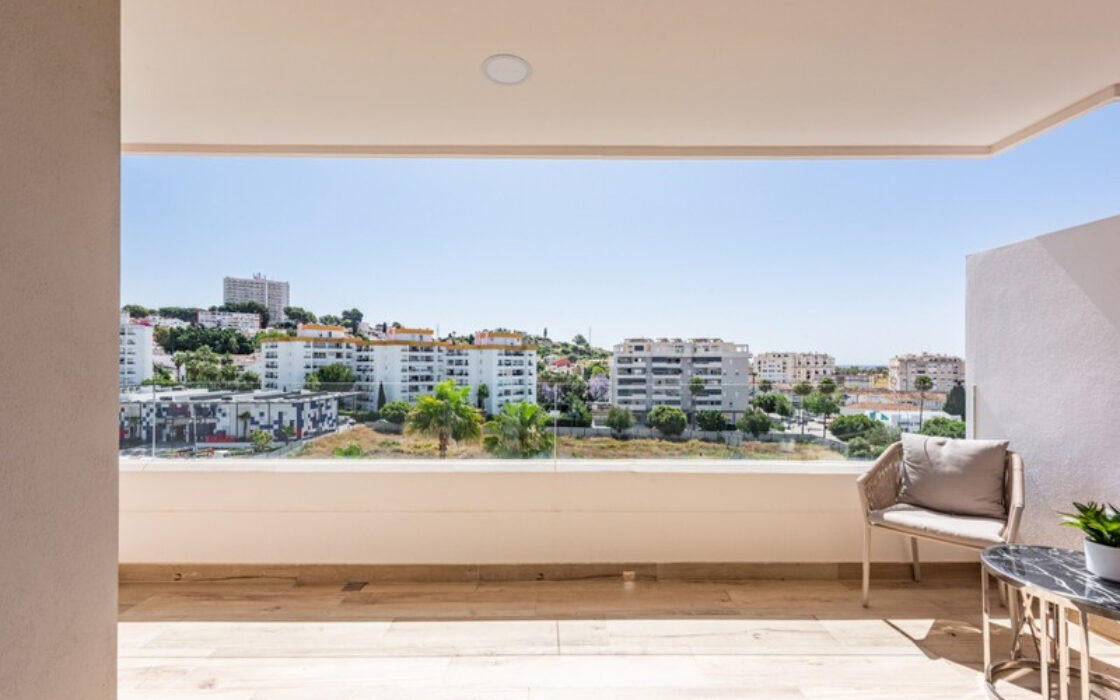 Апартаменти з терасою в Нуева Андалусія 119 кв.м, 4 кімнати