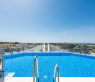 Апартаменти з терасою в Нуева Андалусія 119 кв.м, 4 кімнати