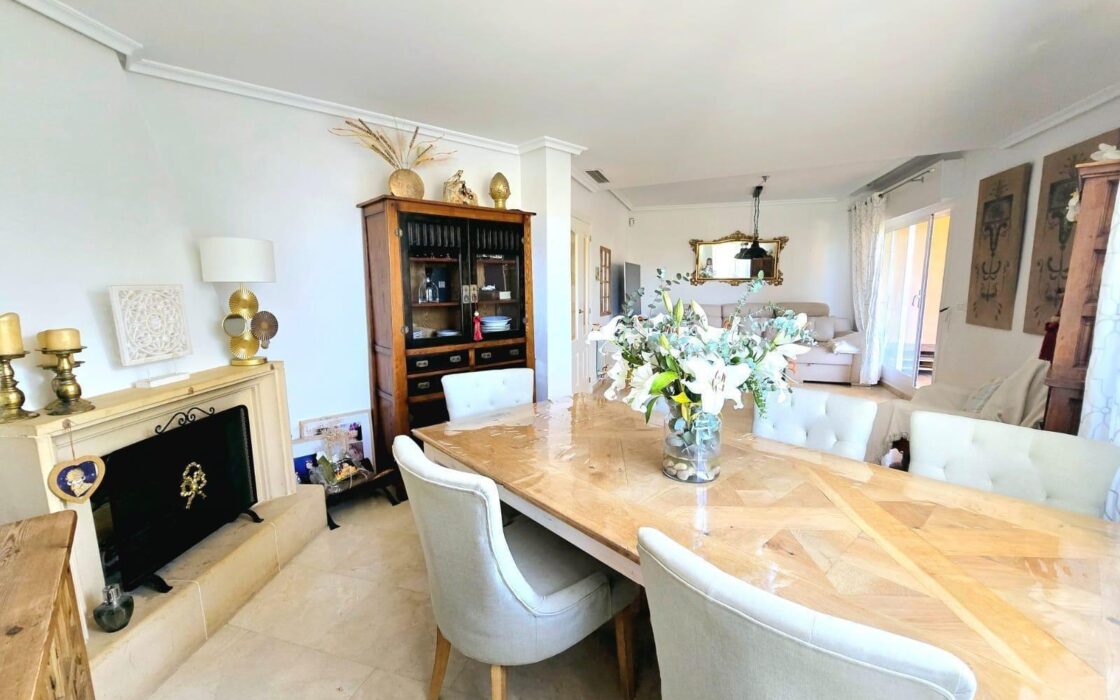 Дом с 4 спальнями в San Juan Playa у моря 369 кв.м