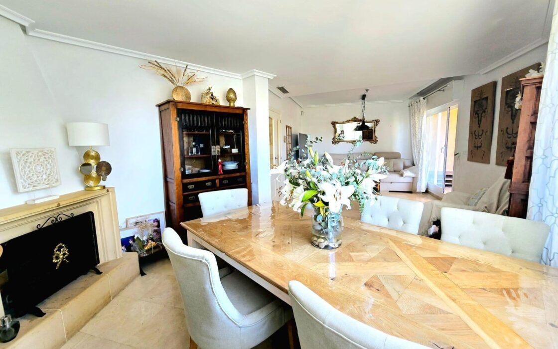 Дом с 4 спальнями в San Juan Playa у моря 369 кв.м