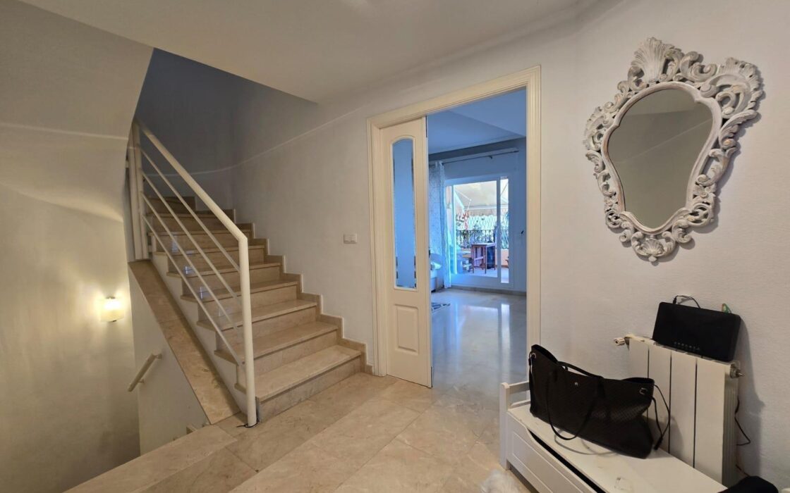 Дом с 4 спальнями в San Juan Playa у моря 369 кв.м