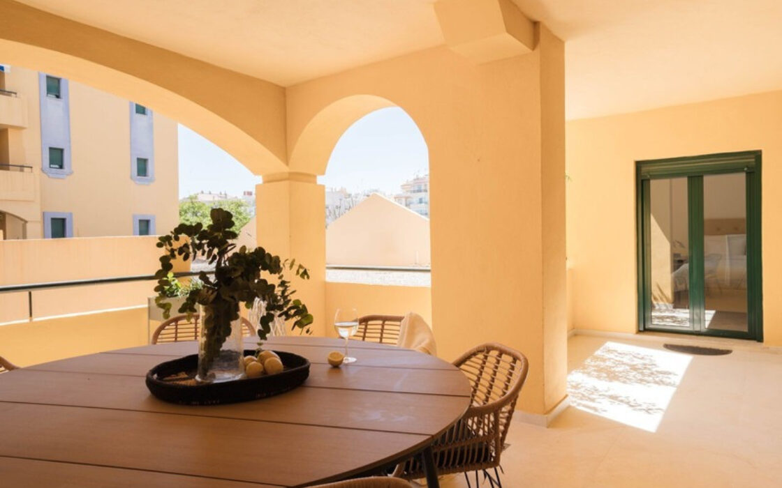 Апартаменти з терасою в Сан-Педро-де-Алькантара 156 кв.м