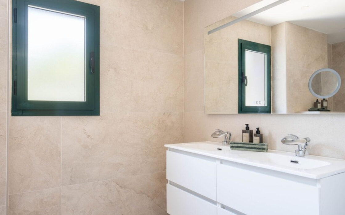 Апартаменти з терасою в Сан-Педро-де-Алькантара 156 кв.м