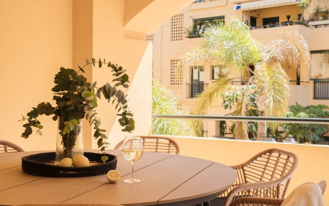 Апартаменти з терасою в Сан-Педро-де-Алькантара 156 кв.м