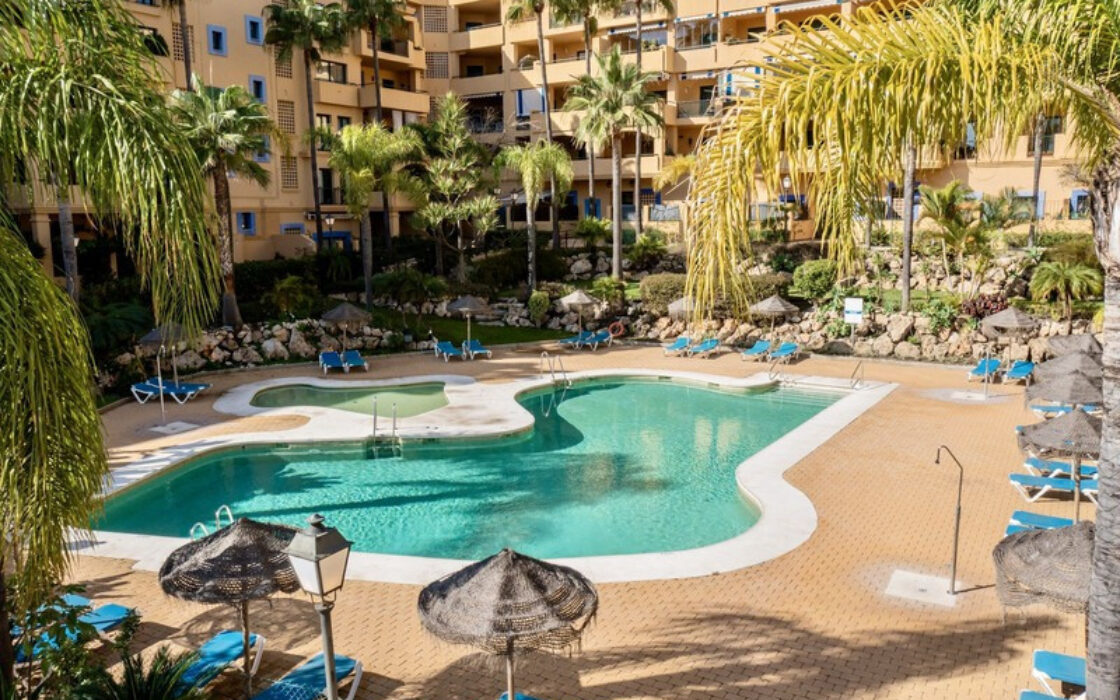 Апартаменти з терасою в Сан-Педро-де-Алькантара 156 кв.м