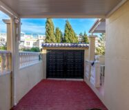 Дом 105 кв.м в San Miguel de Salinas с бассейном у моря