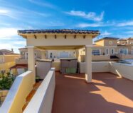 Дом 105 кв.м в San Miguel de Salinas с бассейном у моря