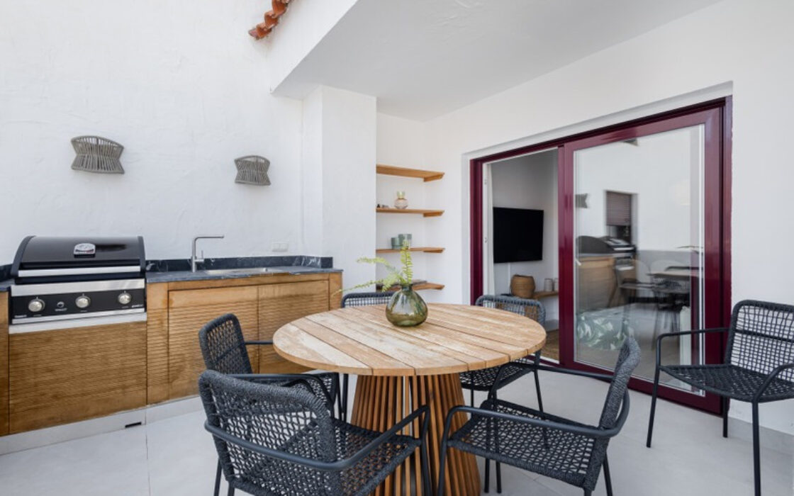 Апартаменти з терасою в Нуева Андалусія, 115 кв.м, 4 кімнати