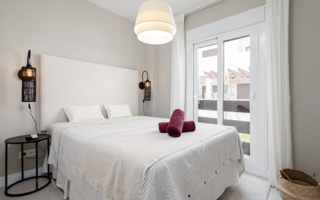 Апартаменти з терасою в Нуева Андалусія, 115 кв.м, 4 кімнати