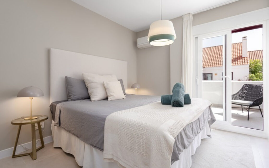 Апартаменти з терасою в Нуева Андалусія, 115 кв.м, 4 кімнати