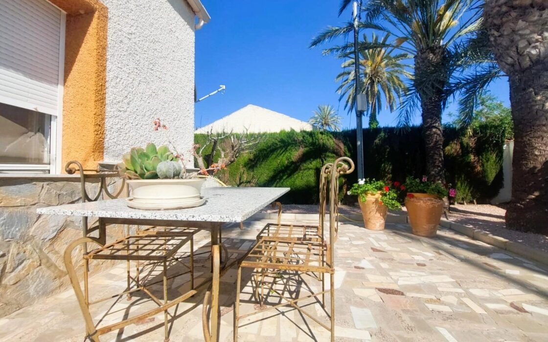 Масия в Ла Марина 315 кв.м, 6 комнат, 400 м до моря