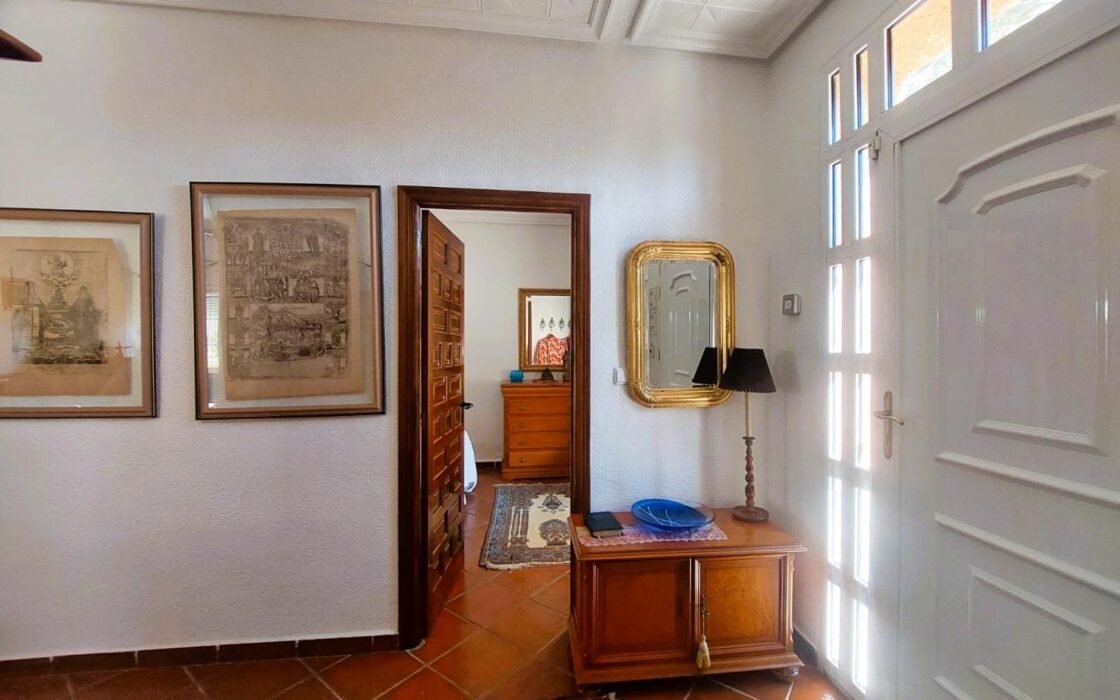 Масия в Ла Марина 315 кв.м, 6 комнат, 400 м до моря