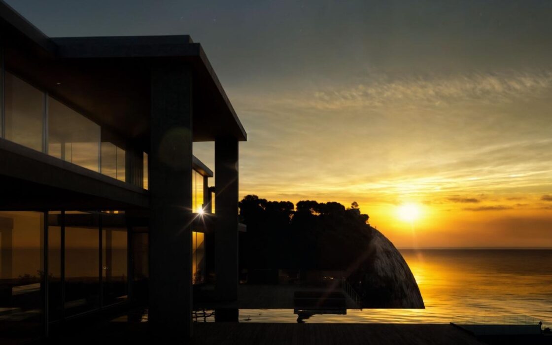 Нова вілла біля моря 762 кв.м в Коста-Бланці, Іспанія