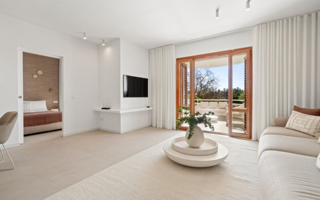 Апартаменты 172 кв.м в Нуэва Андалусия с террасой