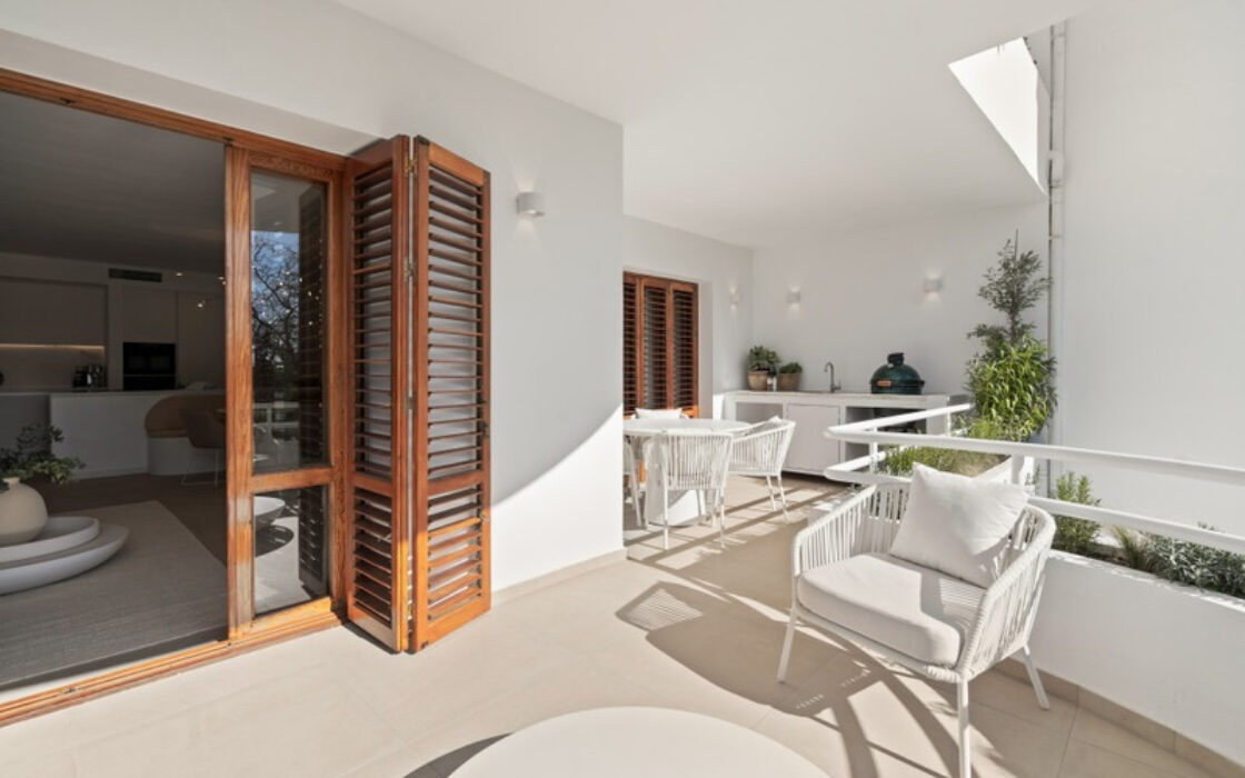 Апартаменты 172 кв.м в Нуэва Андалусия с террасой