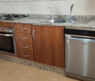 Дом в Торревьехе у пляжа с тремя спальнями и террасой