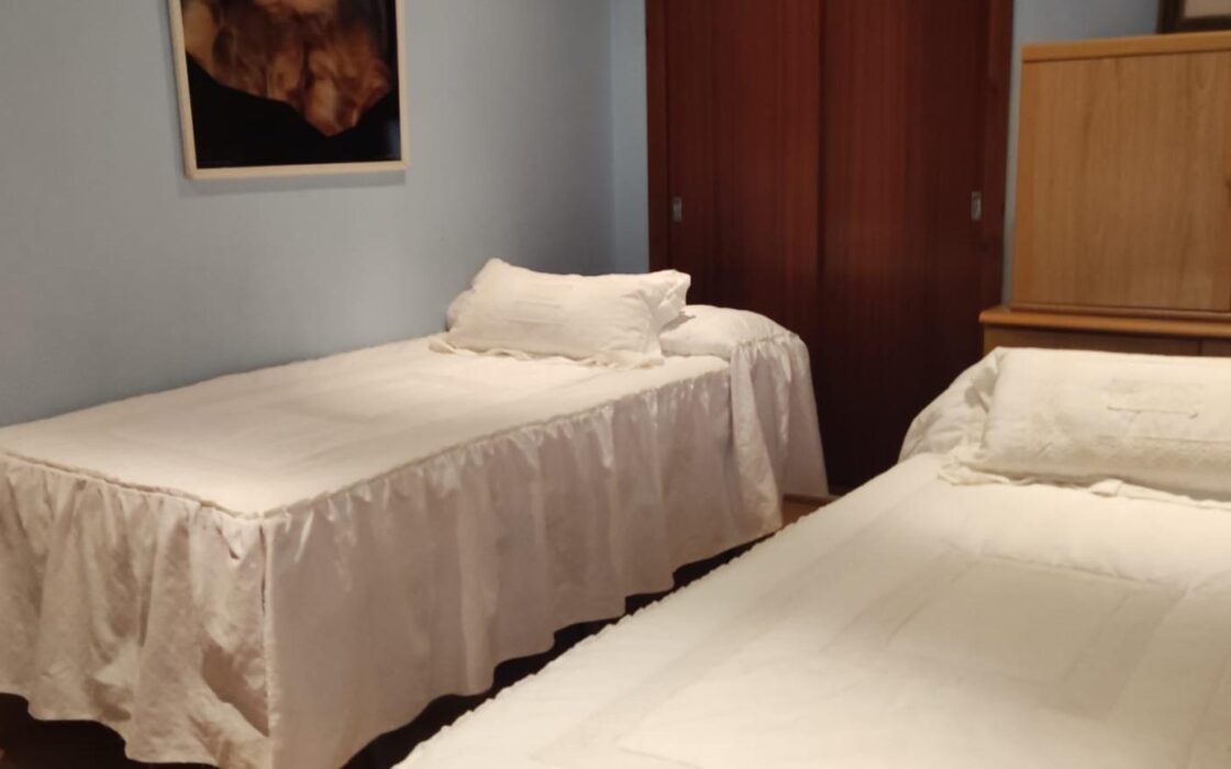 Дом в Торревьехе у пляжа с тремя спальнями и террасой