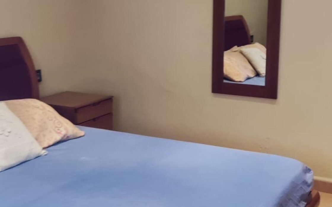 Дом в Торревьехе у пляжа с тремя спальнями и террасой