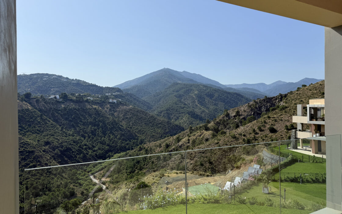 Резиденція з 4 спальнями та видом на море в Ла-Кінта 245 кв.м