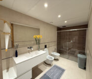 Резиденція з 4 спальнями та видом на море в Ла-Кінта 245 кв.м