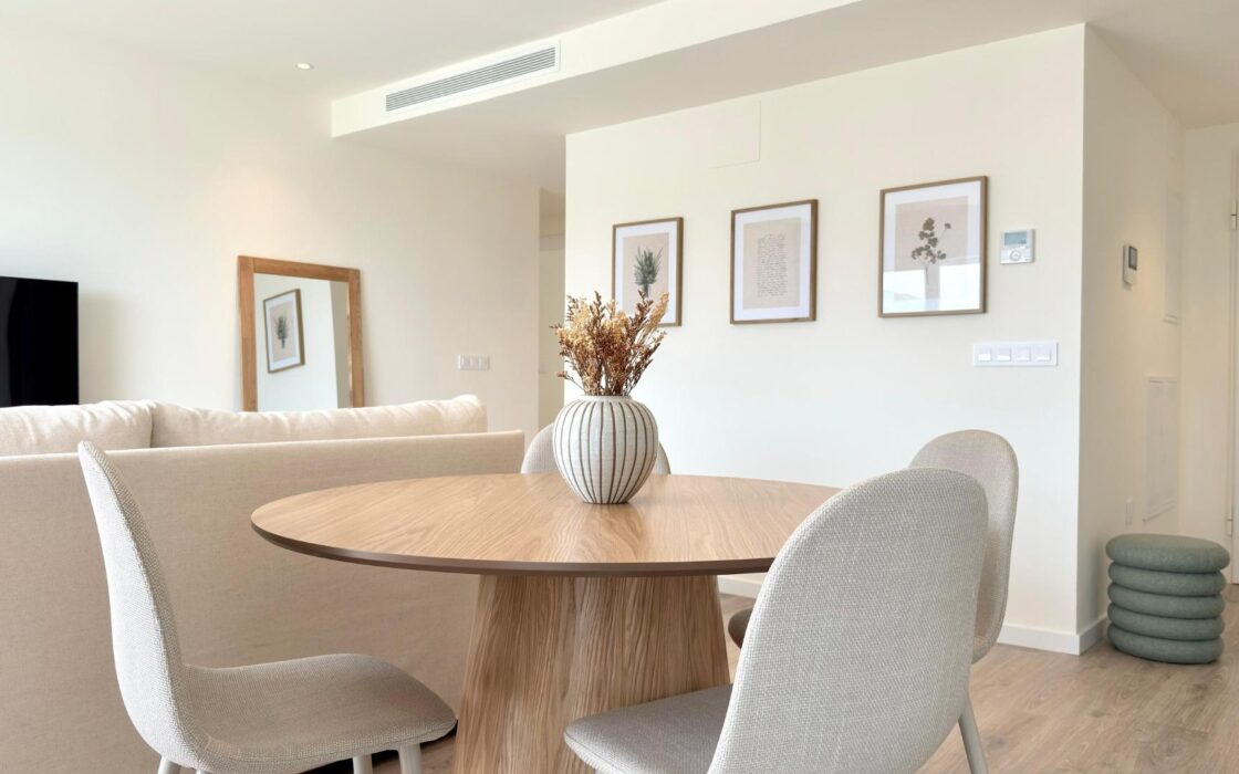 Новый угловой пентхаус с видом на море в Balcón de Finestrat